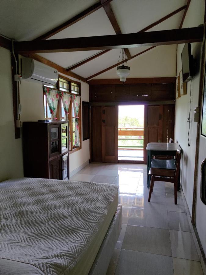 Omah Singo Stay & Resto Yogyakarta Bantul Exterior photo